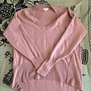 Elegant Pink V-Neck Sweater